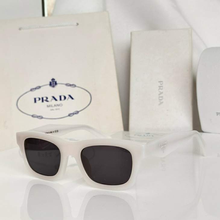Picture of Prada Sunglasses _SKUfw79339395fw